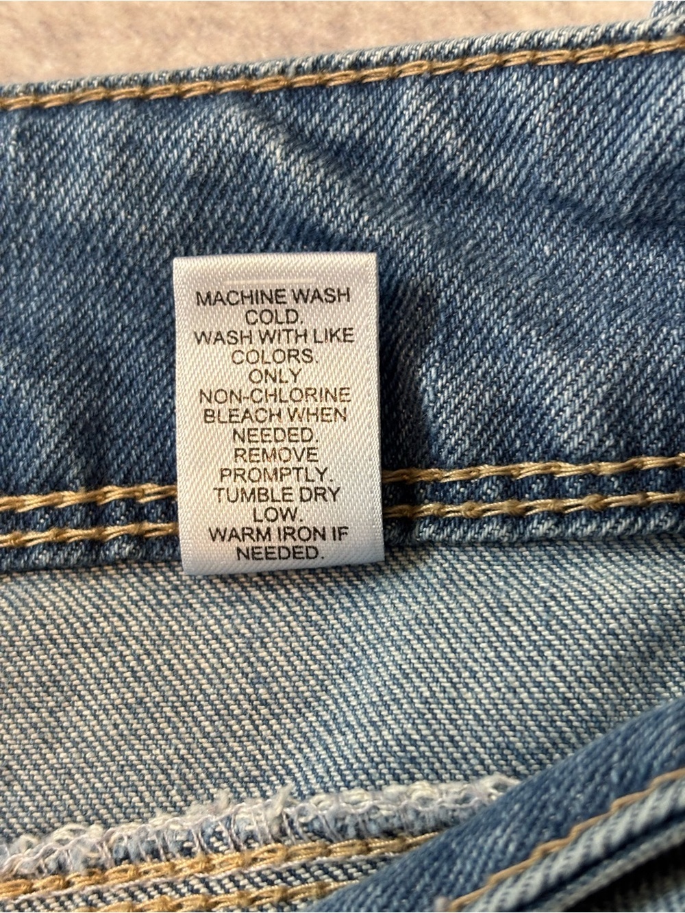 Cato Denim, C EST. 1946 Light Blue Mid-Rise Jeans, Size 12 - Picture 8 of 11